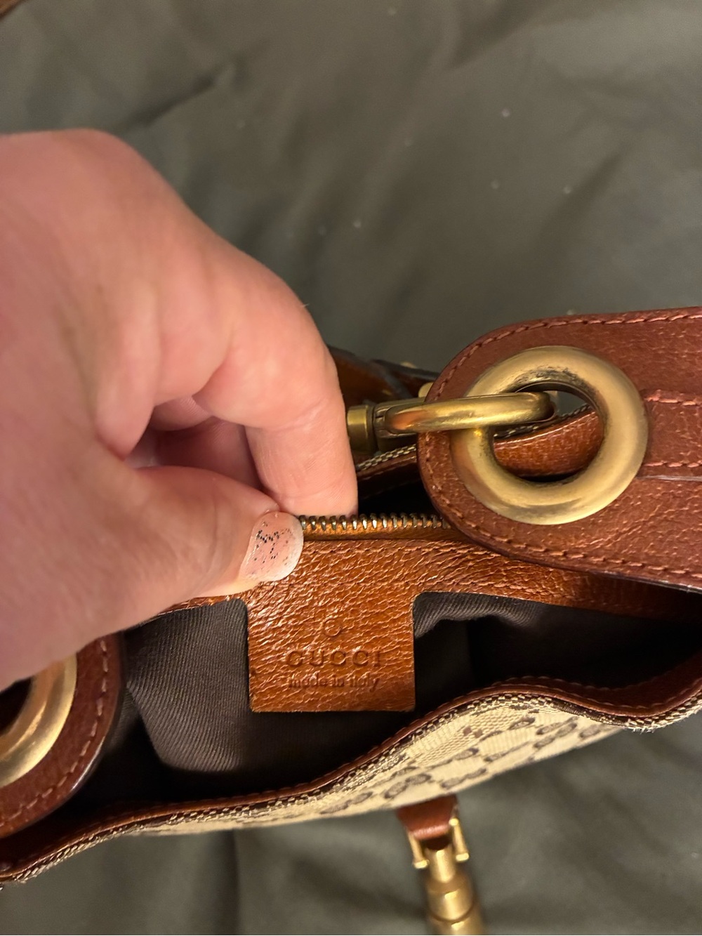 Gucci Brown GG Canvas mini Jackie piston lock Shoulder Bag with Gold Hardware - Picture 6 of 9